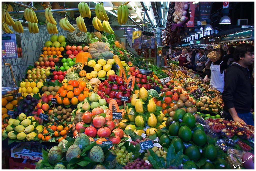 En la Variedad está la clave, pero la personificación de la dieta implica investigar y entender la situación actual del paciente, recuperando su estado de salud mediante la intervención nutricinal por reconducción de nutrientes y solución de problemas. Para despues, Educar y encaminar al paciente de nuevo a que coma adecuadamente a su 